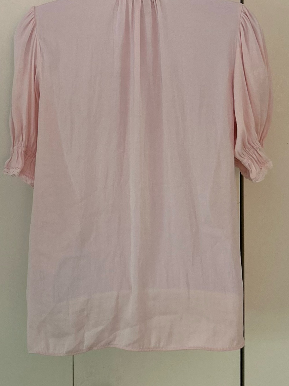 Cupcakes & Cashmere V-Neck puff Sleeve Blouse XS - Picture 10 of 10